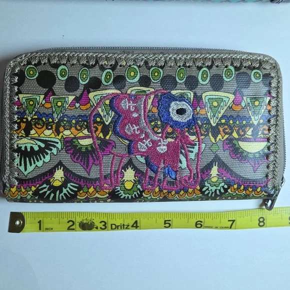 Sakroots Colorful Patterned Elephant Tote Bag with Matching Wallet - Picture 13 of 14